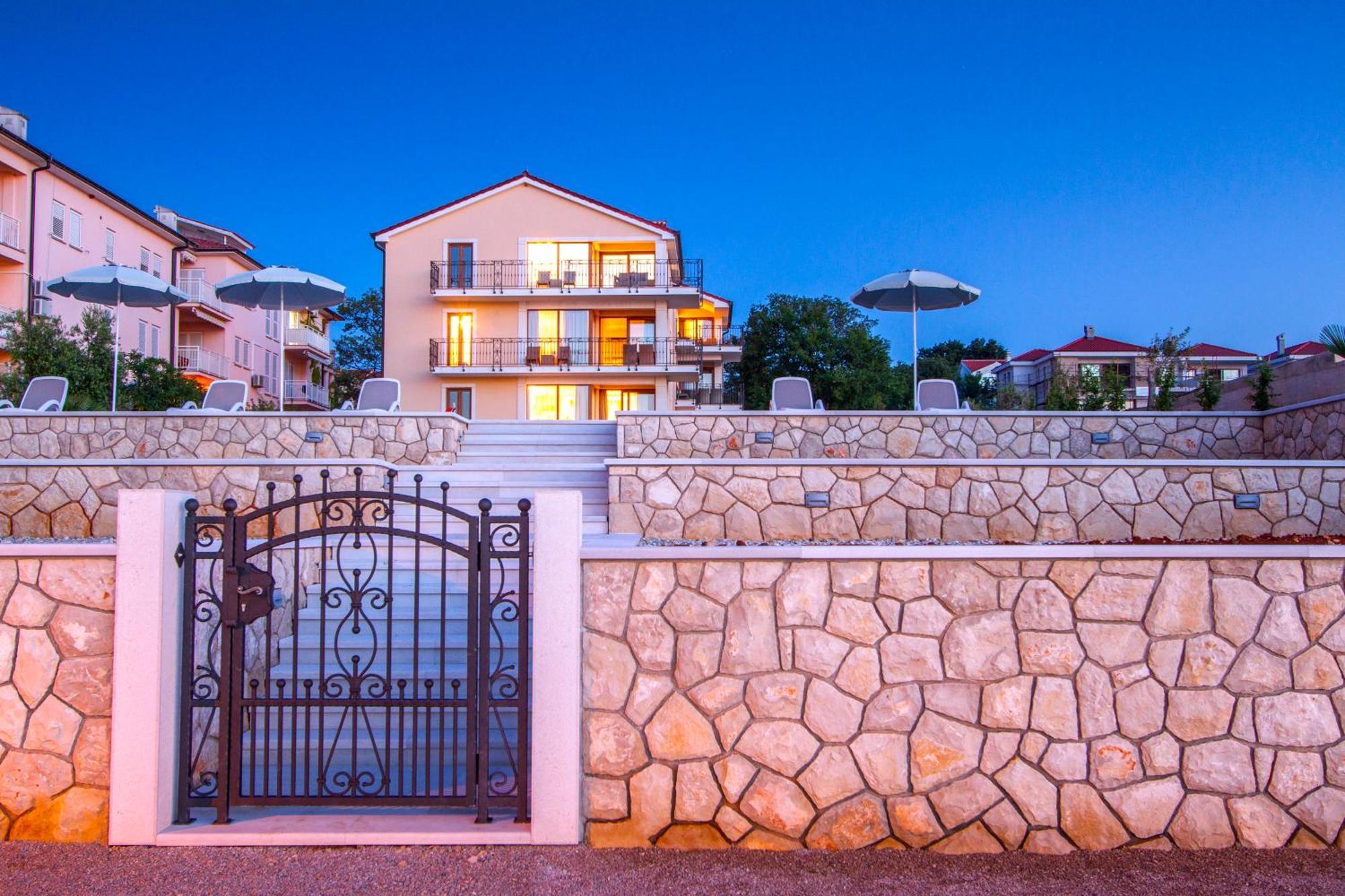 Luxury Apartments Villa Matea Malinska Esterno foto